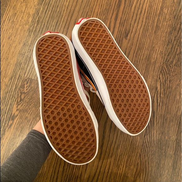 BRAND NEW VANS - Picture 5 of 8